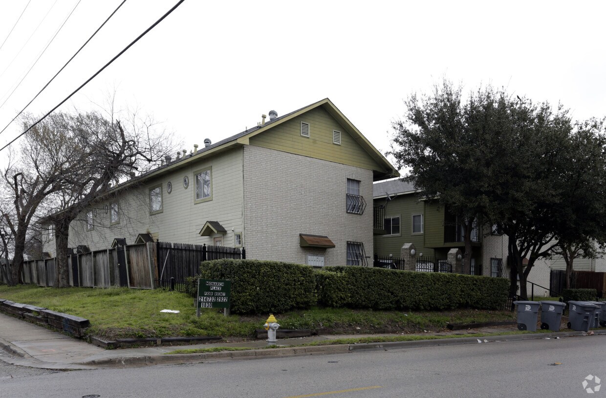 Foto del edificio - 1830 N Fitzhugh Ave