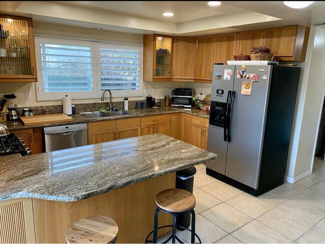 Building Photo - 303 S Freeman St