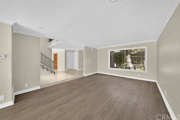 Foto del edificio - 6742 Auburn Dr