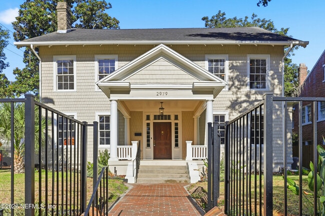 Building Photo - 2979 St Johns Ave