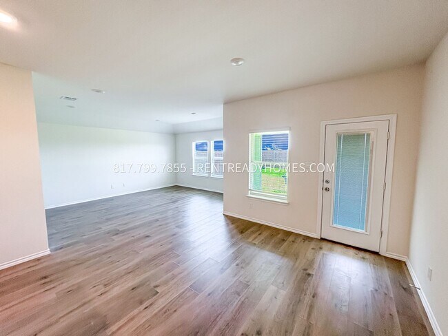Foto del edificio - 116 Creek End Dr