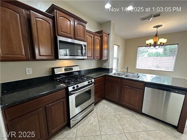 Building Photo - Beautiful 2-story home in the desirable Aliante community!