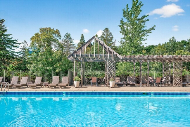 Building Photo - Oak Pointe Apartments