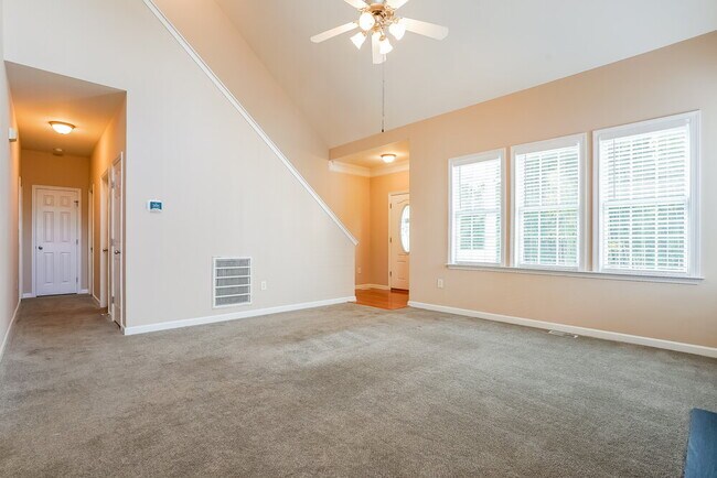 Foto del edificio - 3612 Willowtree Ln