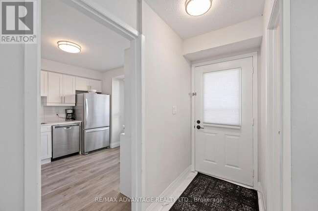 Building Photo - 135 Belmont Dr