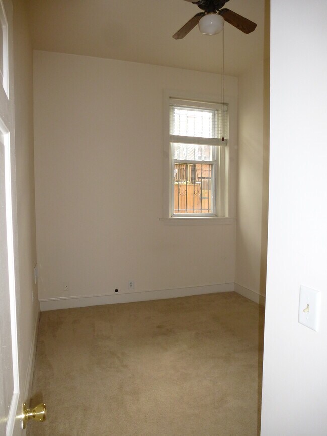 Foto del edificio - 14 14th St NE