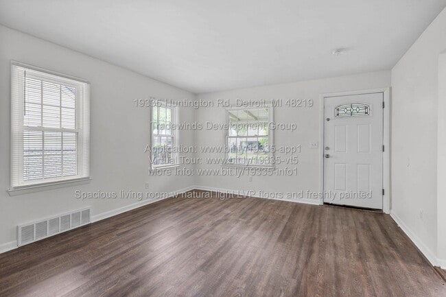Building Photo - 19335 Huntington Rd