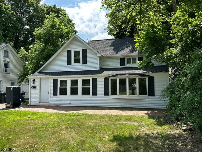 Building Photo - 92 Netcong Rd