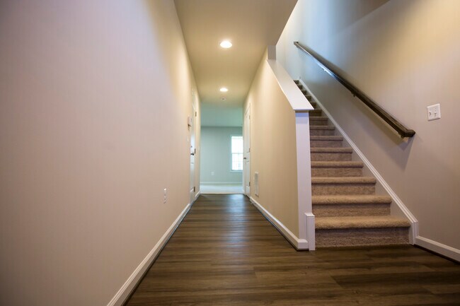 Foto del edificio - 109 Oakshire Ct