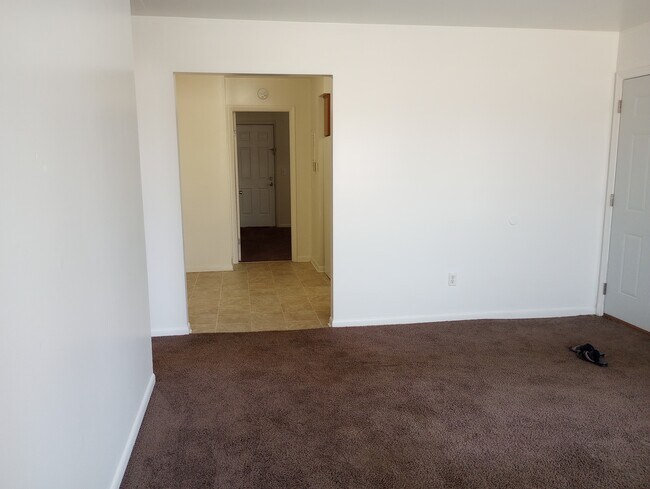 Foto del edificio - 5866 Morgan Rd E
