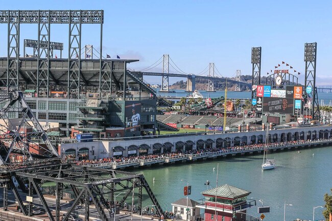 Foto del edificio - 1000 3rd St