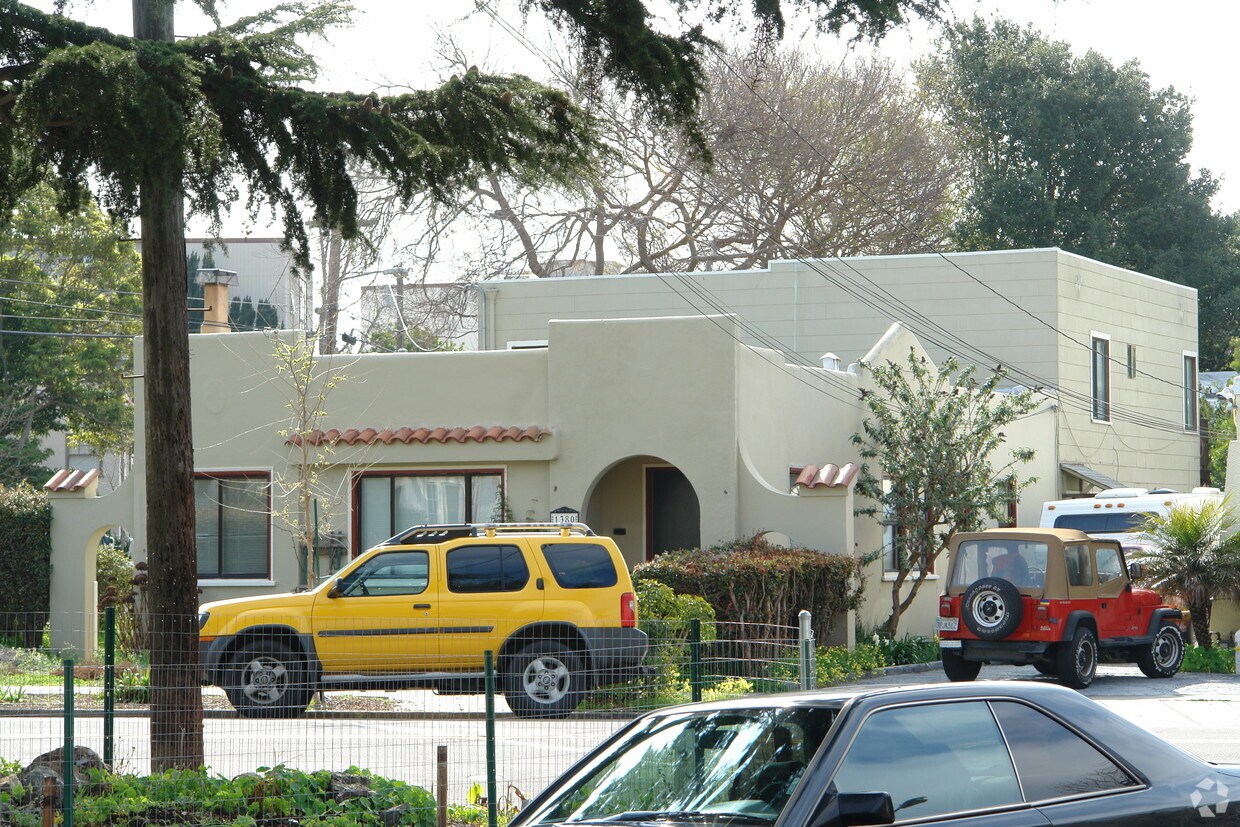 Primary Photo - 1380 Hopkins St