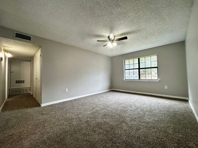 Foto del edificio - 36 Stoneybrook