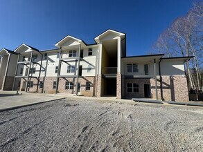Building Photo - 1315 Cedar Ln
