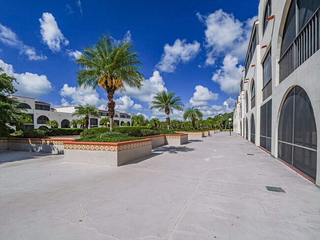 Foto del edificio - 5601 Jimmy Buffett Mem Hwy