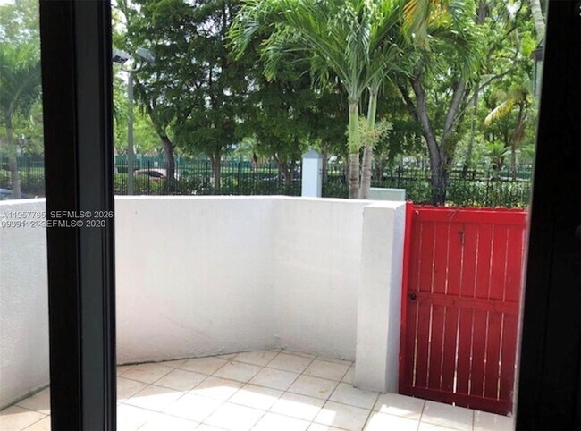 Foto del edificio - 3089 NE 183rd Ln