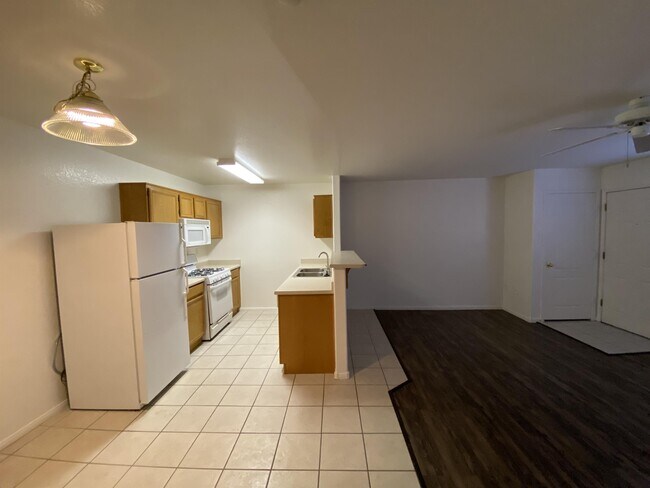 Building Photo - 3980 E Owens Ave