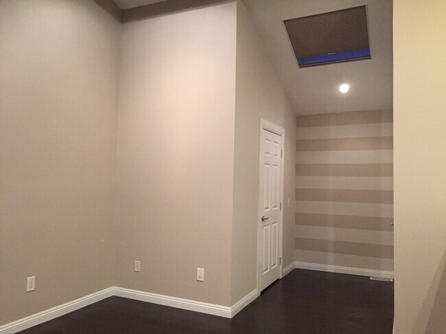 Building Photo - 202 Pineview