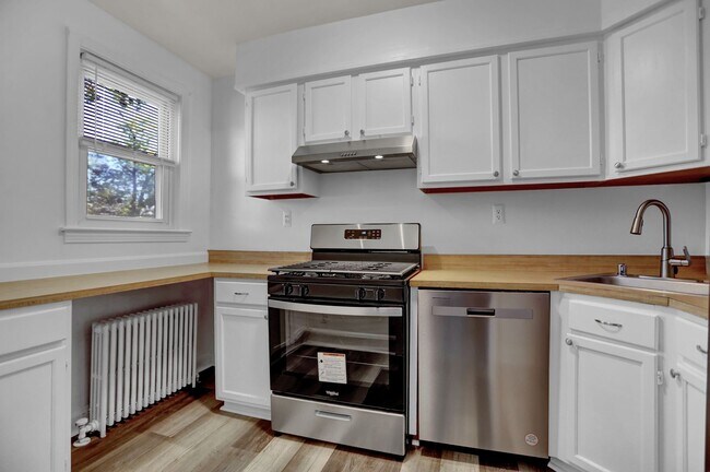 Foto del edificio - Cedarcroft Property