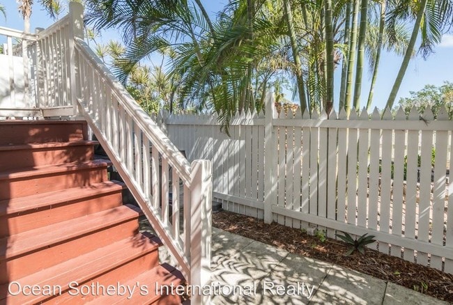 Building Photo - 2 br, 1 bath House - 73 Golf Club Drive