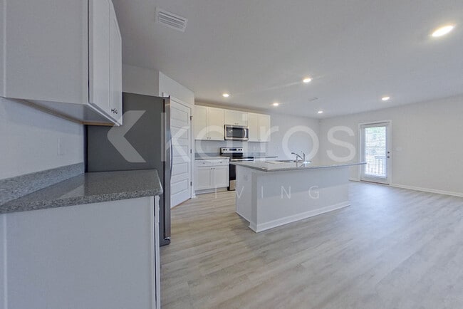 Building Photo - 4618 Malay Cir