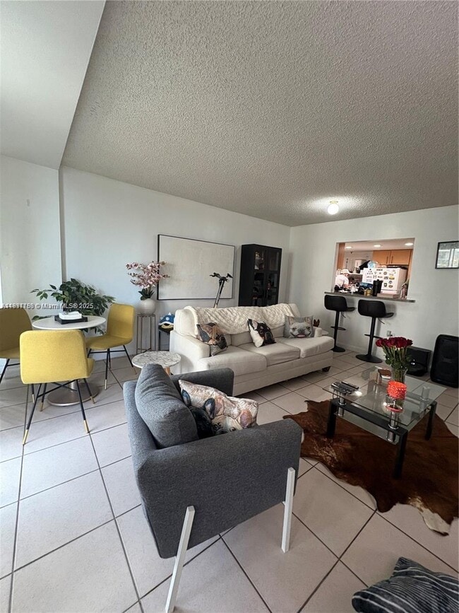 Building Photo - 7545 E Treasure Dr