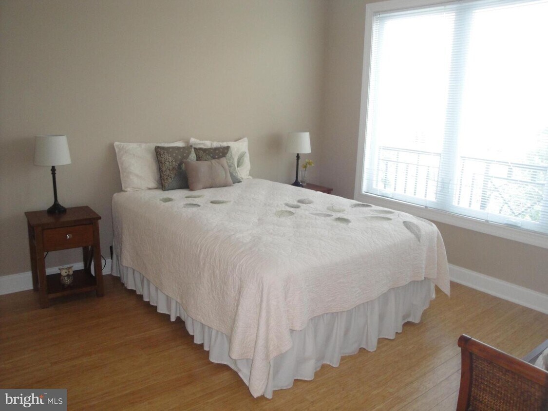 1 N Commerce Square Unit SUITE 303, Robbinsville Township, NJ 08691 Apartment for Rent in