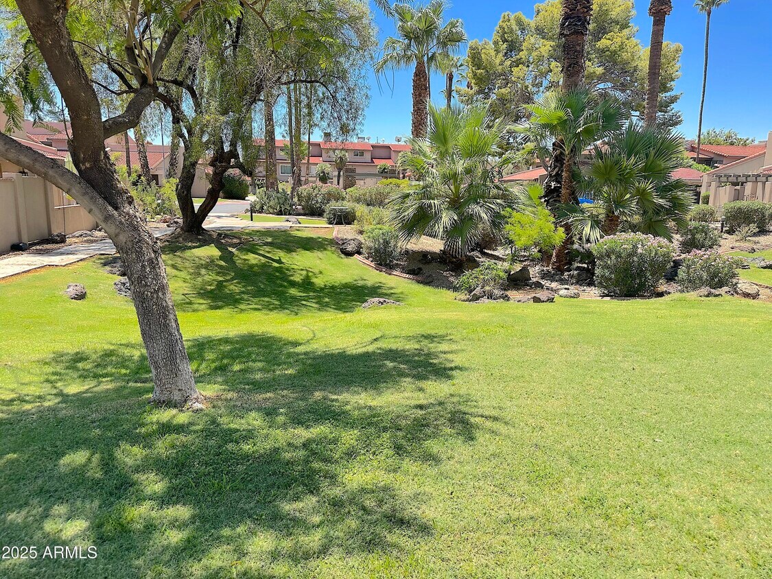 Foto principal - 7921 E San Miguel Ave