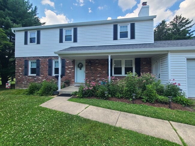 Photo - 2105 Hemlock Rd (Eagleville, PA) House