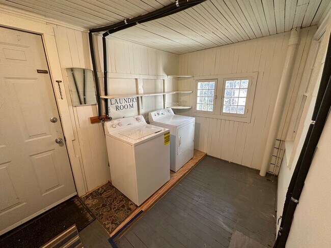 Foto del edificio - 3753 Back Hampden Sydney Rd