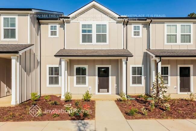 Building Photo - 221 River Rock Dr