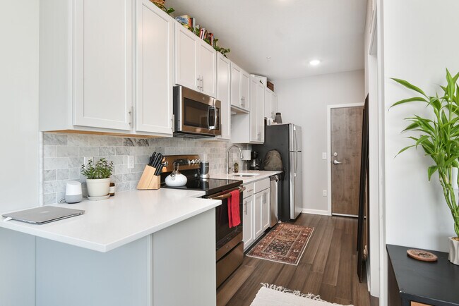 Foto del edificio - Serene Apartments