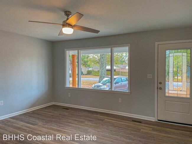 Foto del edificio - 3 br, 2 bath House - 5015 Presbyterian Dr