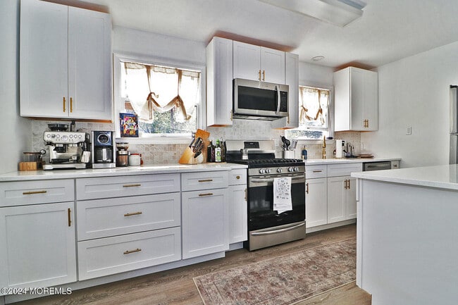 Building Photo - 2133 Cottonwood Dr