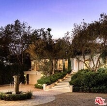 Building Photo - 9161 Hazen Dr