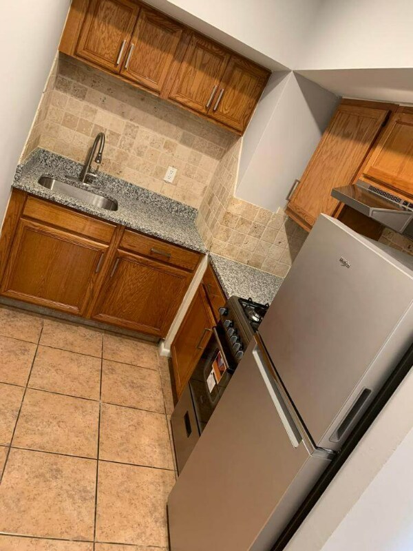 Foto del edificio - 406 W Walnut Ln
