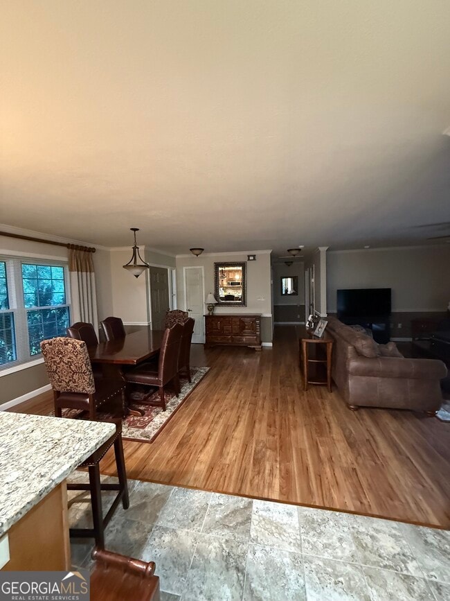 Foto del edificio - 2905 River Rd