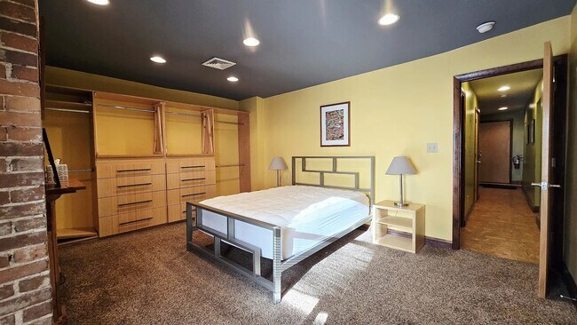 Foto del edificio - The Place Apartments