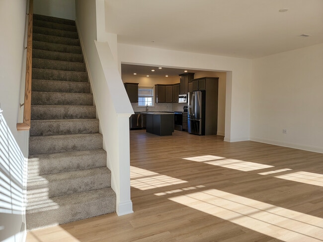 Building Photo - 2459 Spring Water Cir