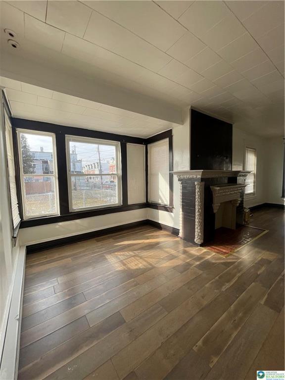 Foto del edificio - 918 W Green St