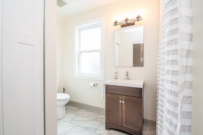 Foto del edificio - 4415 Plummer Street