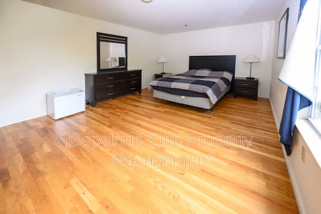 Photo - 117 Hudson Street Apartment