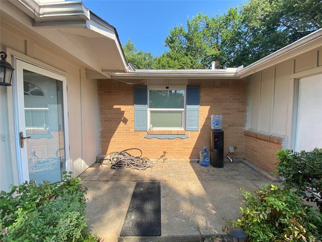 Building Photo - 2711 Olympia Dr