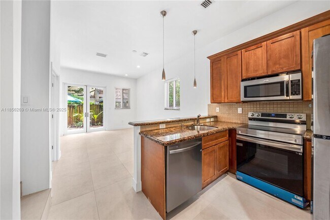 Foto del edificio - 2849 Coconut Ave