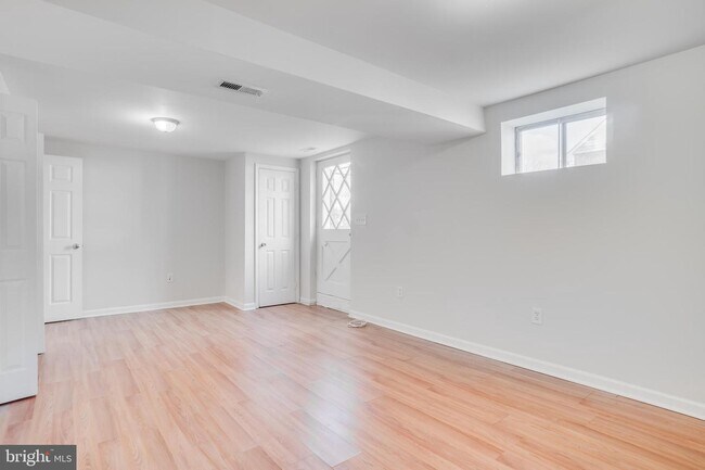 Foto del edificio - 14729 Birchdale Ave