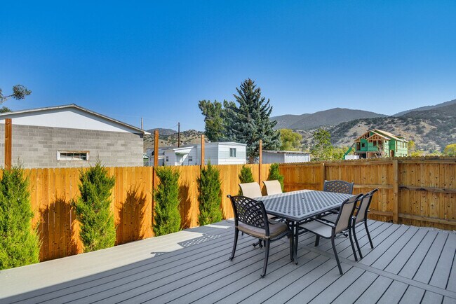 Foto del edificio - 133 River Ridge Ln