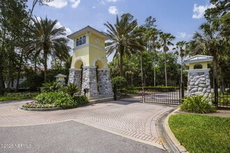 Building Photo - 1800 The Greens Way