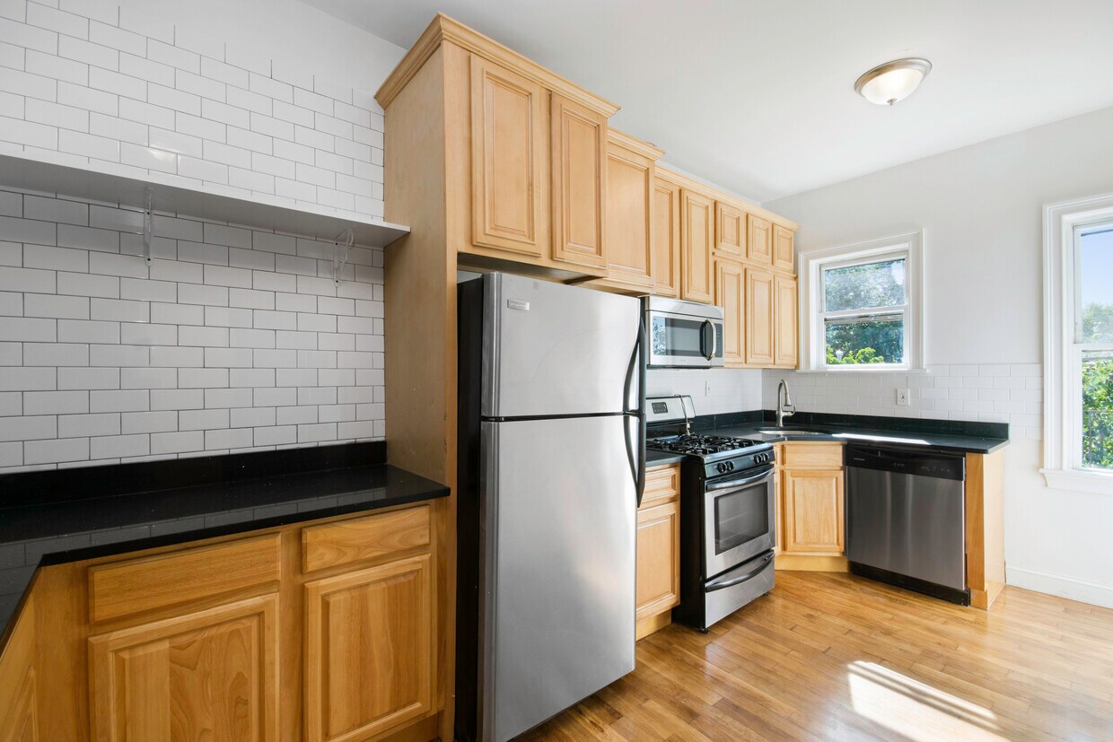 Kitchen - 1108 Madison St