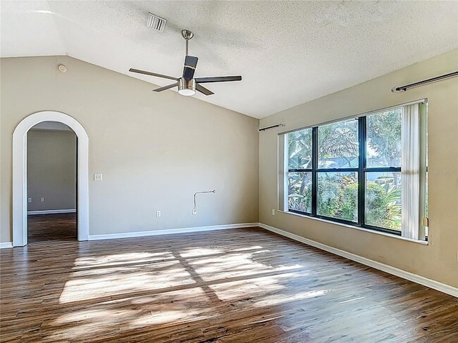 Building Photo - 4039 N Waterbridge Cir