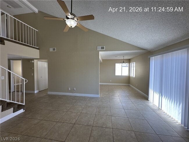 Building Photo - 329 Chastine St